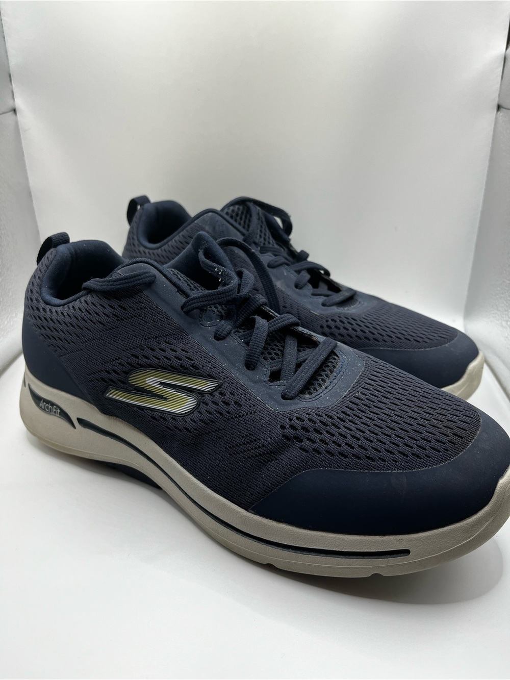 Skechers Men's Navy Mesh Arch Fit Sneakers with Cream Sole